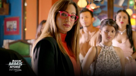 Ragini Mms Returns S01E07 – 2017 – Hindi Hot Web Series